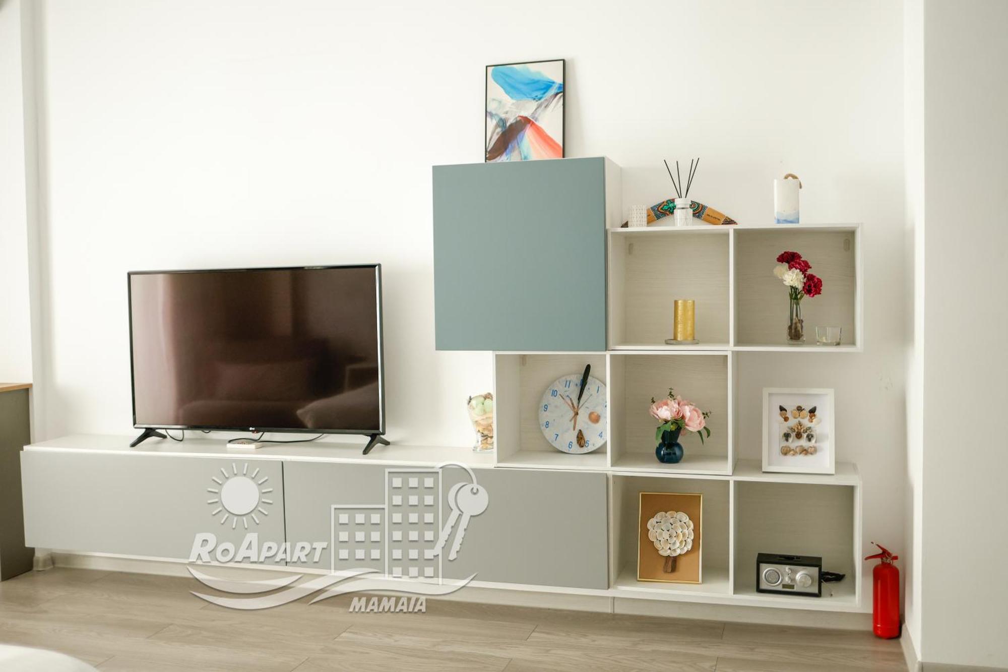 Apartment Roapart- De Lux Cu Si Mare La 2 Min De Plaja