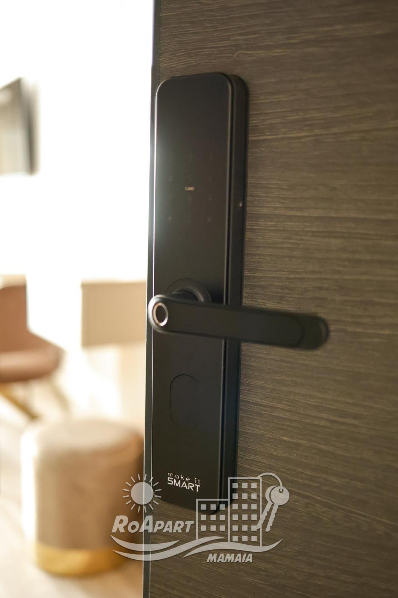 Apartment Roapart- De Lux Cu Si Mare La 2 Min De Plaja *