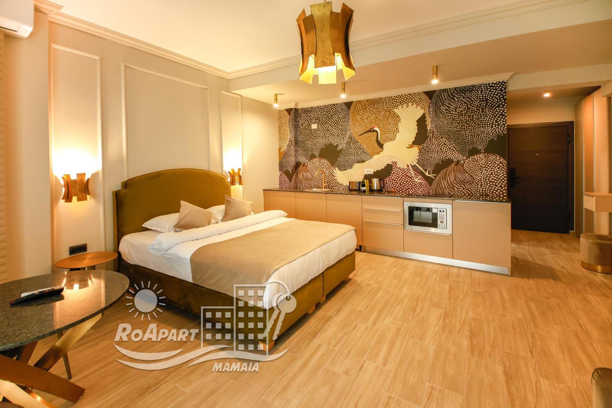 Apartment Roapart- De Lux Cu Si Mare La 2 Min De Plaja